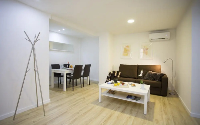 El Micalet Apartments