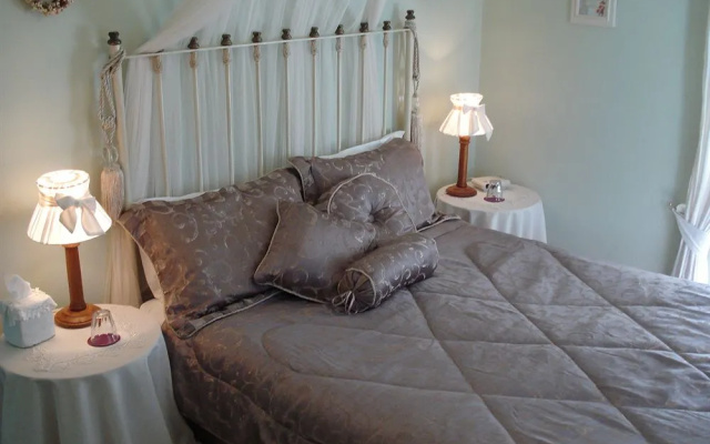 Woodford Of Leura Bed & Breakfast