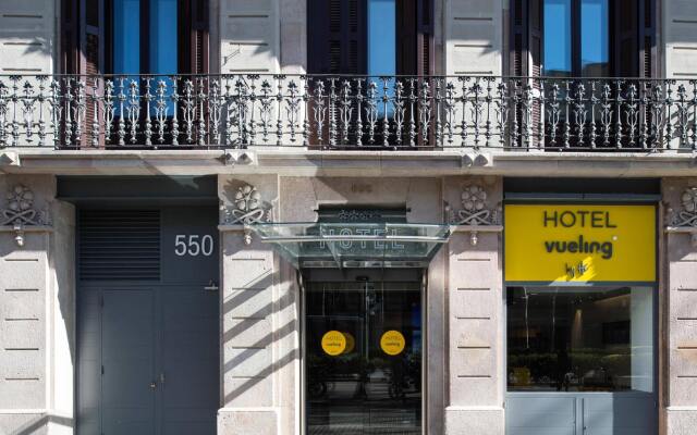 Отель Gran Via BCN вид на фасад