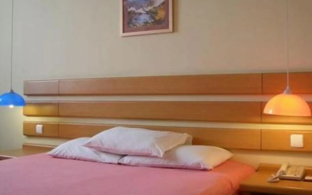 Home Inn Baoshan Wusong