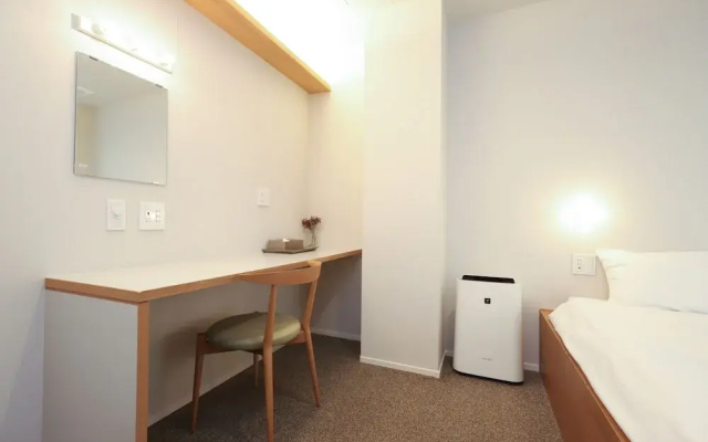 E10HOSTEL