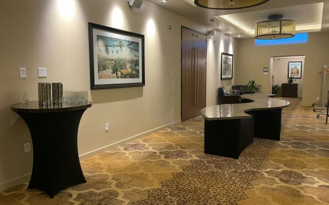 Mark Spencer Hotel