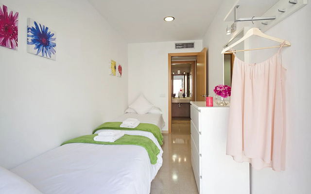 Charmsuites