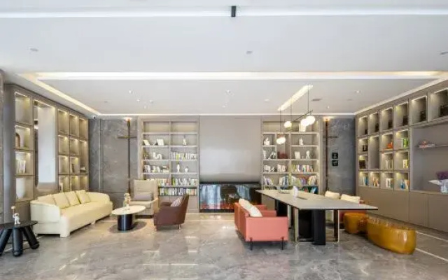 Tongliao Wanda Plaza Xilamulun Street Atour Hotel