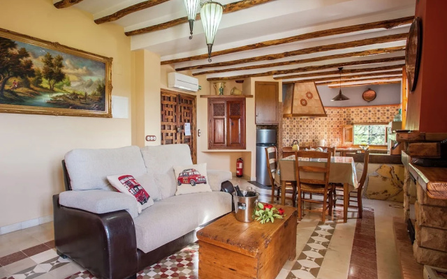 Comfortable Mansion in Rute with Hot Tub