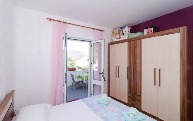 Leo's Room