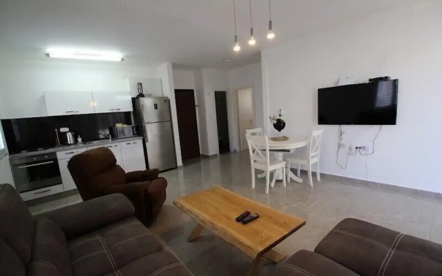 Arendalzrail Apartments Khana Szenes St.