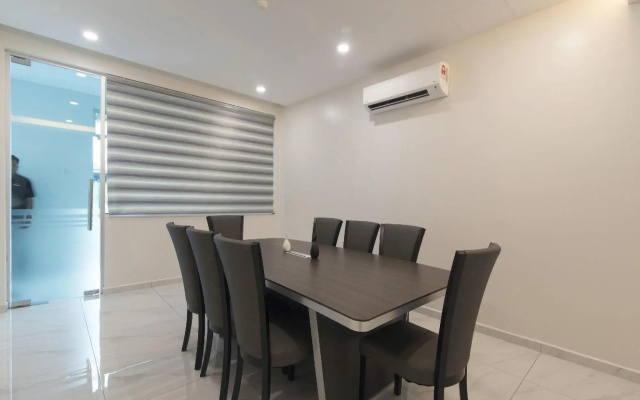 B&L Hotel by Oyo Rooms