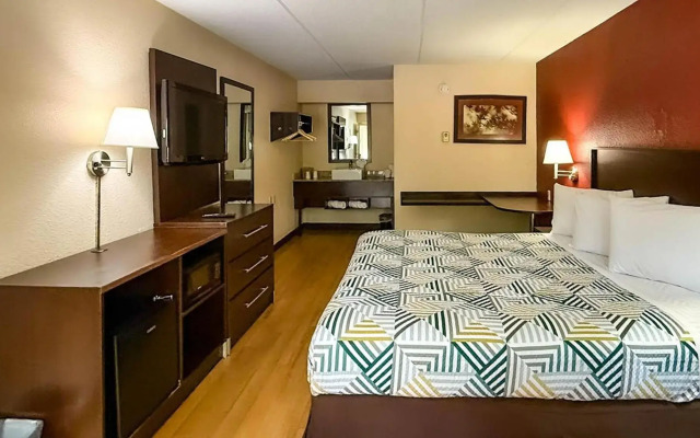Red Roof Inn Atlanta - Smyrna