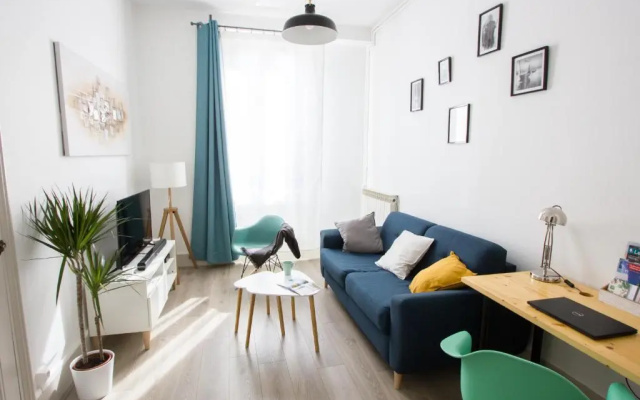 Le 62 - Spacieux T2 - Garage Gratuit, Jardin, Tram