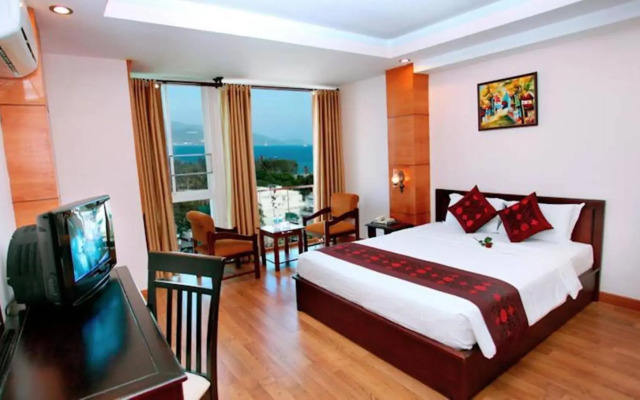 Carina Hotel