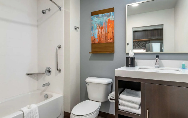 MainStay Suites Waukee - West Des Moines