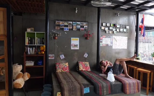 Julie Guesthouse Part 2 Chiang Mai