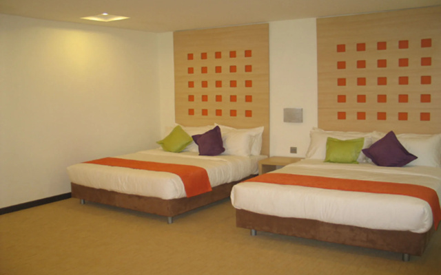 Hotel 98