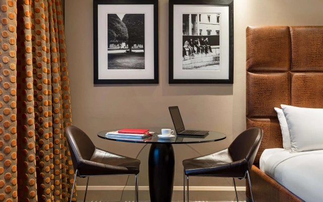 Radisson Blu Hotel, London Heathrow
