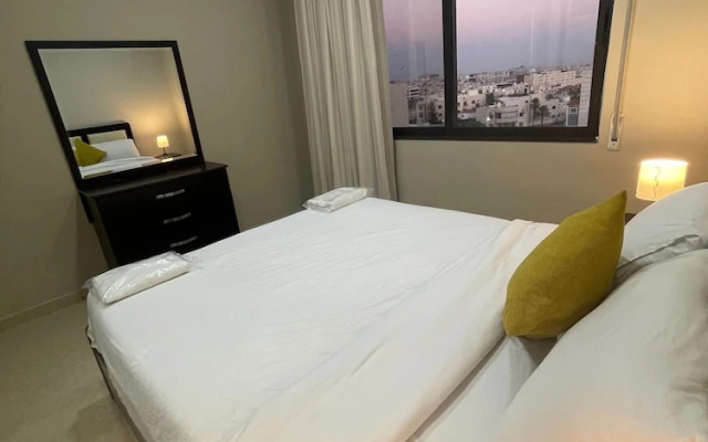 Charming Amman Apartent With City Views