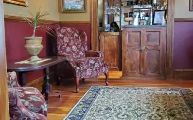 The Home Place Inn