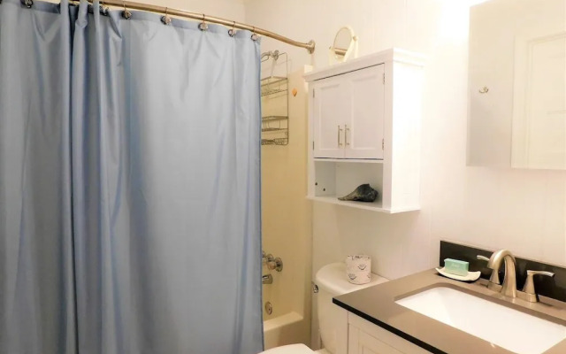 Enoch's Hideaway at Ocracoke - 3 Br Home