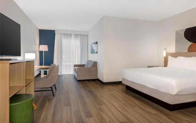 Spark By Hilton Montreal Midtown