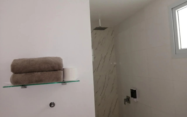 Harman Suites Moalboal