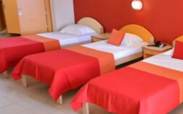 Centre International de Séjour - Hostel