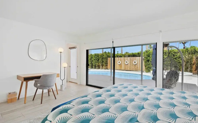 Aurora Oasis Stylish 4 BDR