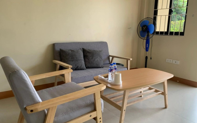Lee's Apartment