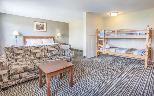 Super 8 by Wyndham Truro NS