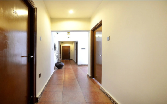 Hotel Transit