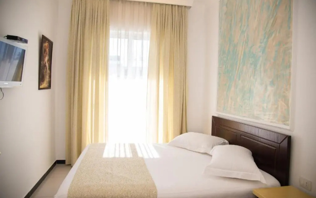 Elite Hotel