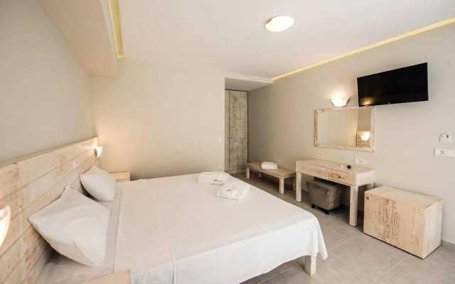 Artemis Hotel Apartments