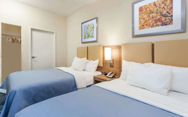 Days Inn by Wyndham Brooklyn Crown Heights