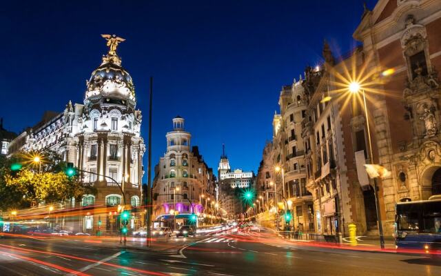 Отель Gran Via Suites The Palmer House Испания, Мадрид - отзывы, цены и фото номеров - забронировать отель Gran Via Suites The Palmer House онлайн вид на фасад