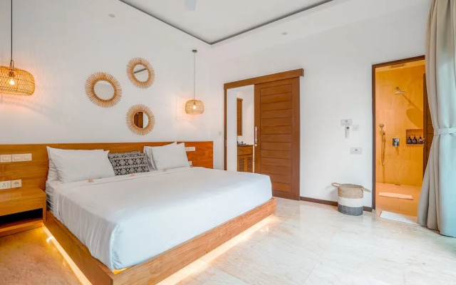 Frangipani Villa Kuning At Berawa