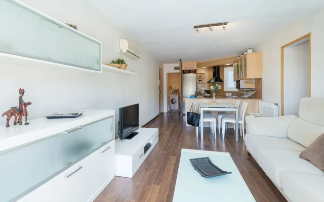 Modern flat  Pool and Tennis area