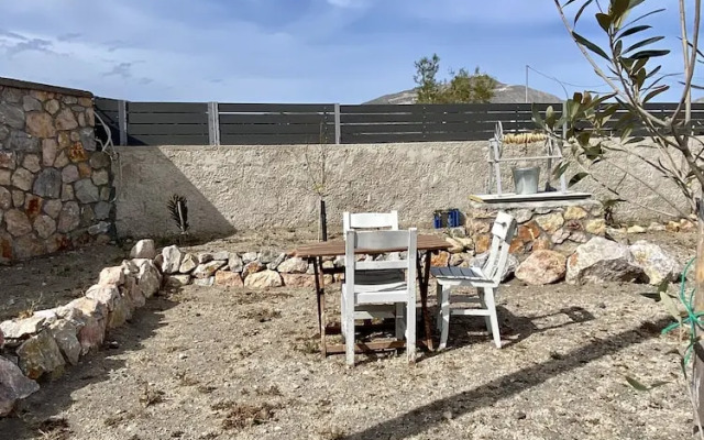 Sea Sound Villa at Perivolos Santorini