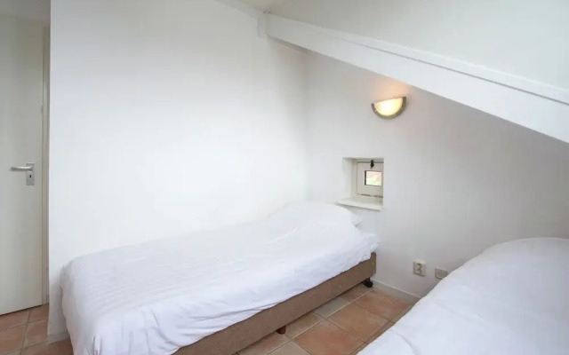 Tidy Apartment with Dishwasher near Amsterdam