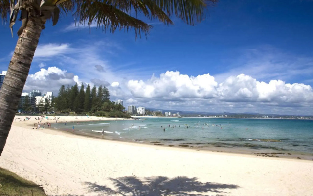 Point Danger Lodge unit 10 - Centrally located one bedroom Studio