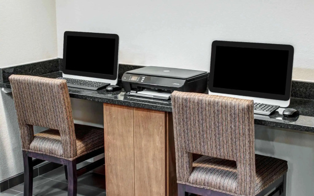 Comfort Inn & Suites Caldwell