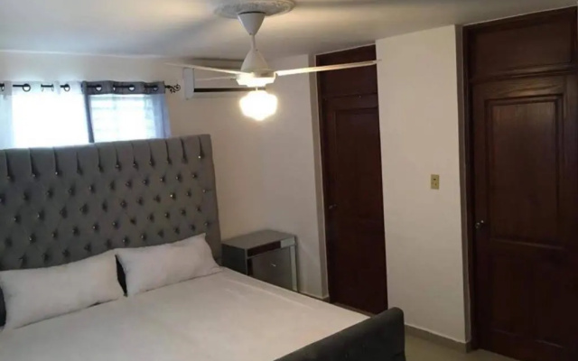 Total New!! Exclusive!! Apt At Paradise V .