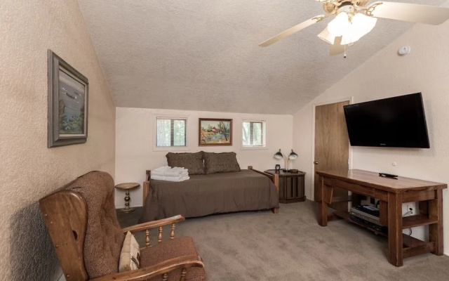 Sleepy Hollow on the River by Ruidoso Vacation Rentals
