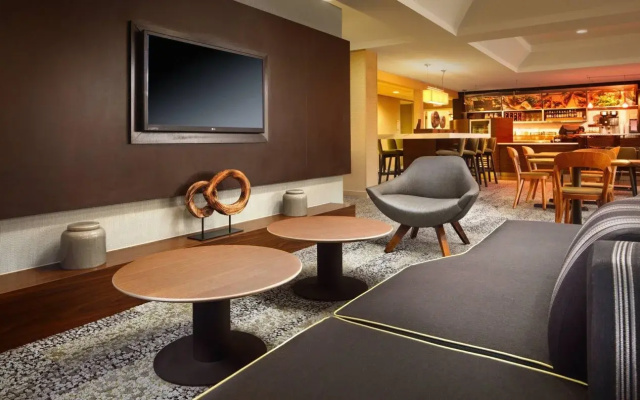 Courtyard by Marriott Indianapolis at the Capitol