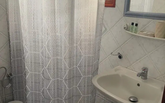 Tarelis Beach Apartments & Studios