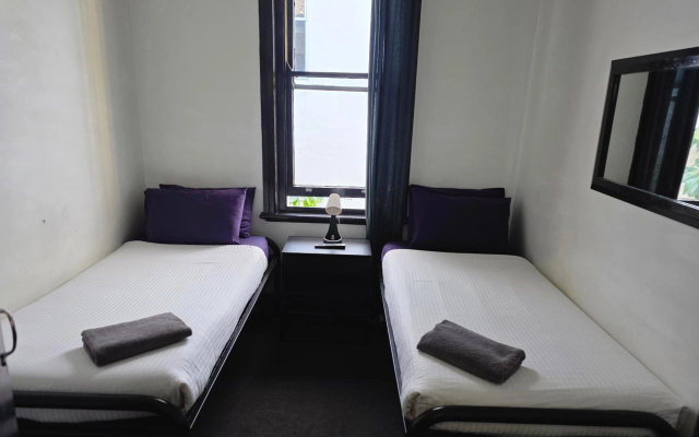 Coogee Beach House - Hostel