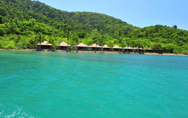 Paradise Bay Island Resort