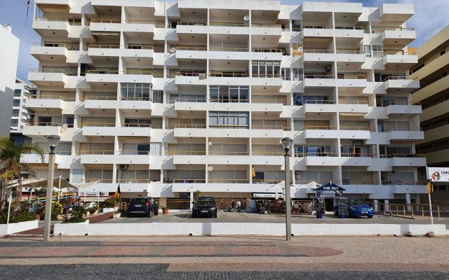 T1 Praiamar 3F PRIVILÉGIO FR.MAR A/C ESTACIONAMENT