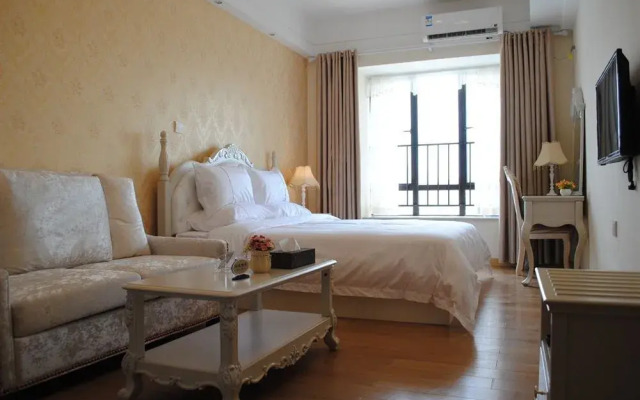 Golf-Towe Apartment