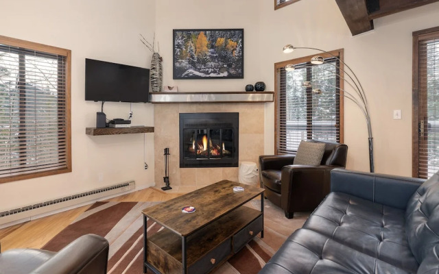 Timber Ridge 3 Bedroom Condo by RedAwning