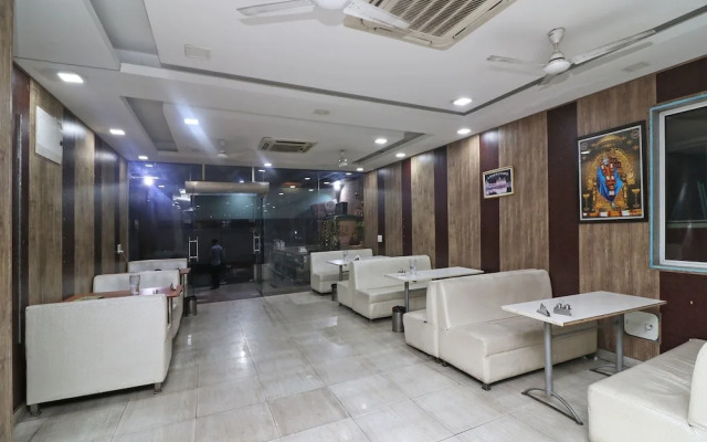 OYO 1125 Hotel City Point
