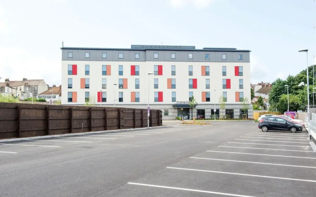 Premier Inn Chatham Gillingham Victory Pier hotel